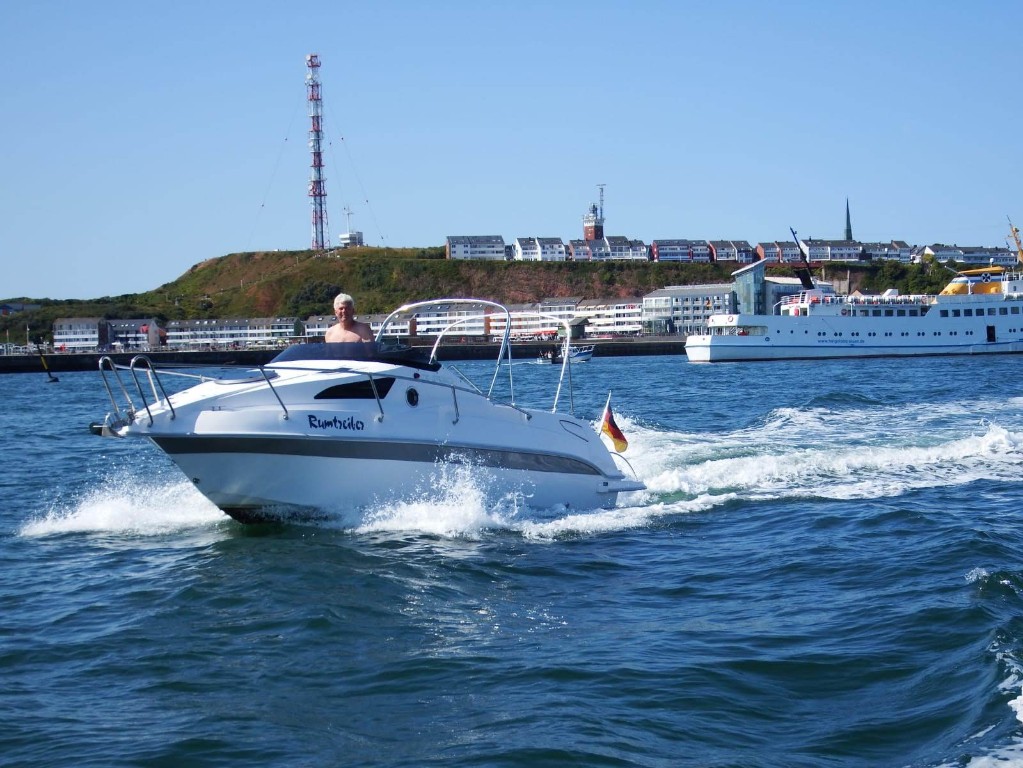 Drago 665 vor Helgoland Drago 665 vor Helgoland